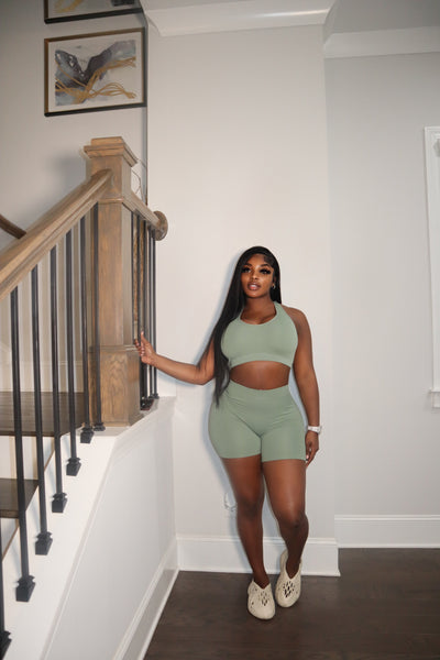 BASIC TWO PIECE SHORT SET GREEN